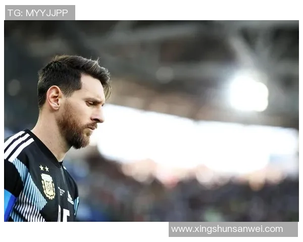 足球历史第一球星的诞生与传奇之路：从贝利到梅西的辉煌传承