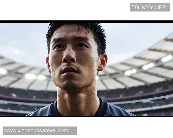 足球场上的绅士风采：球星西装搭配演绎时尚与力量的完美融合